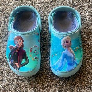 CROCS Kids Shoes - Fur Lined with Frozen Characters